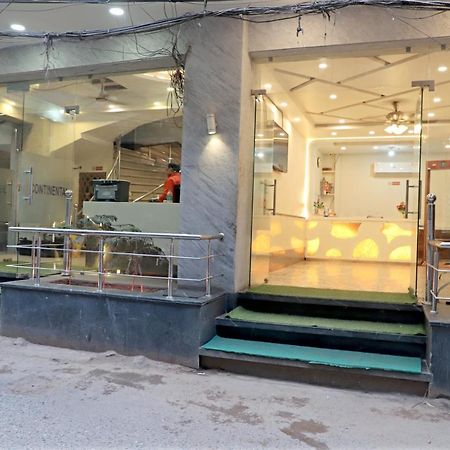 Hotel Klick International At "5 Min Walking " From New Delhi Railway Station Exterior photo