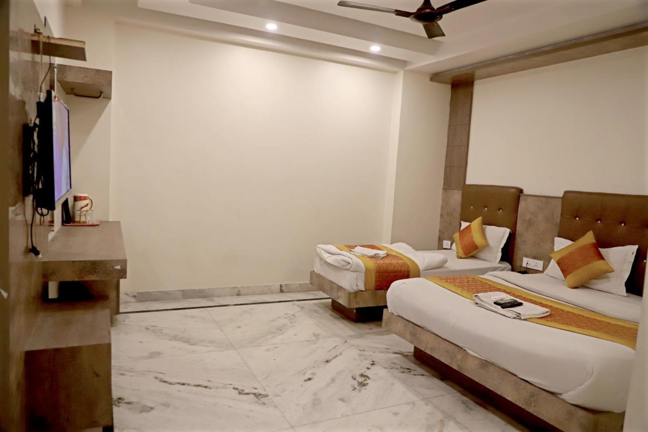 Hotel Klick International At "5 Min Walking " From New Delhi Railway Station Exterior photo