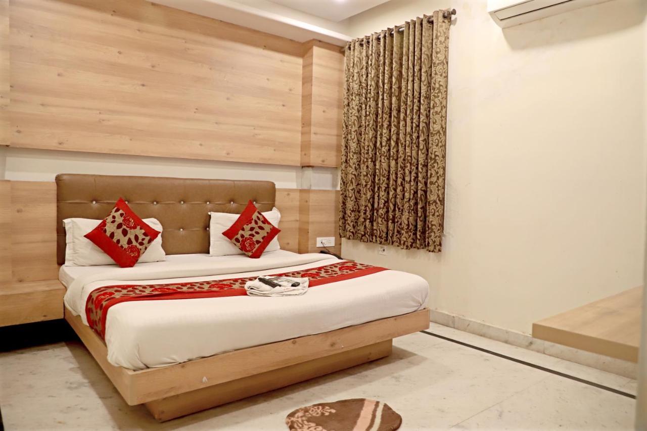 Hotel Klick International At "5 Min Walking " From New Delhi Railway Station Exterior photo