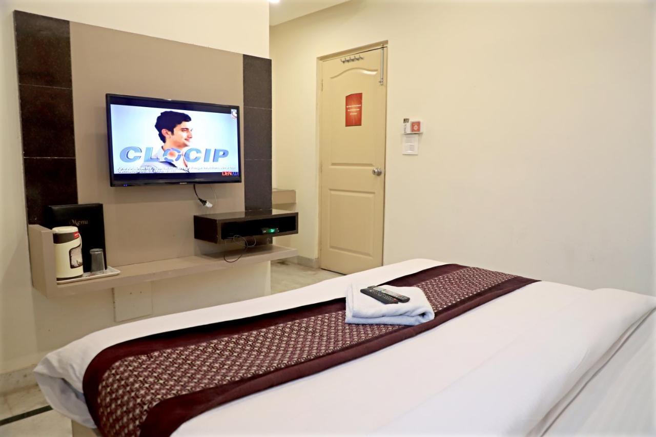 Hotel Klick International At "5 Min Walking " From New Delhi Railway Station Exterior photo
