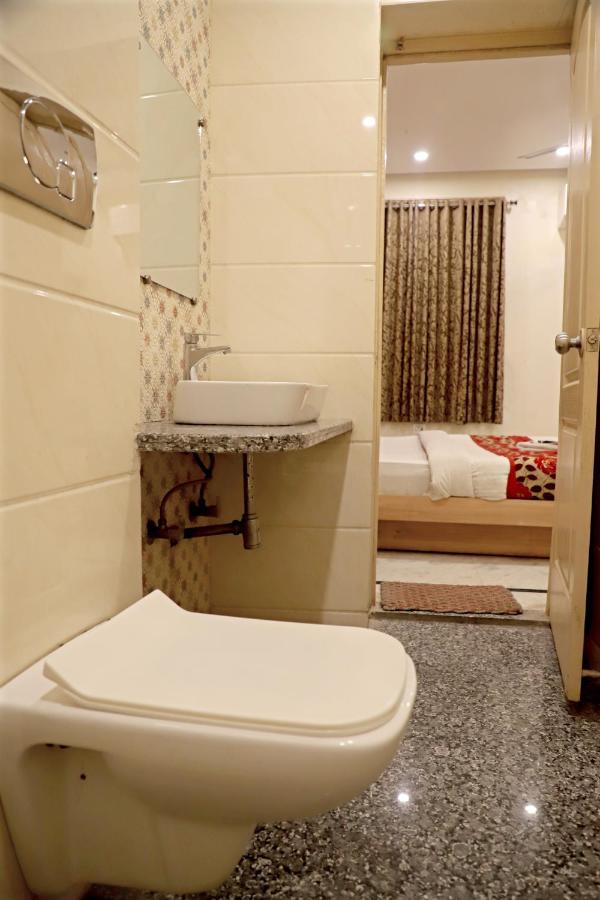 Hotel Klick International At "5 Min Walking " From New Delhi Railway Station Exterior photo
