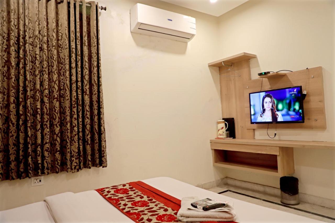 Hotel Klick International At "5 Min Walking " From New Delhi Railway Station Exterior photo